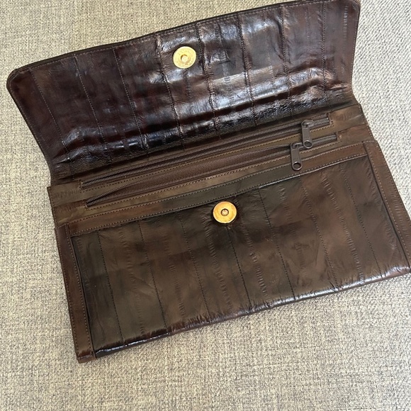 Vintage 70's dark brown eel skin organizer clutch - Picture 3 of 7